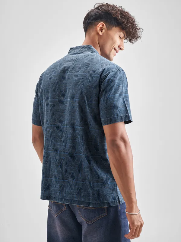 Locomotive Men Blue Printed Relaxed Fit Casual Shirt