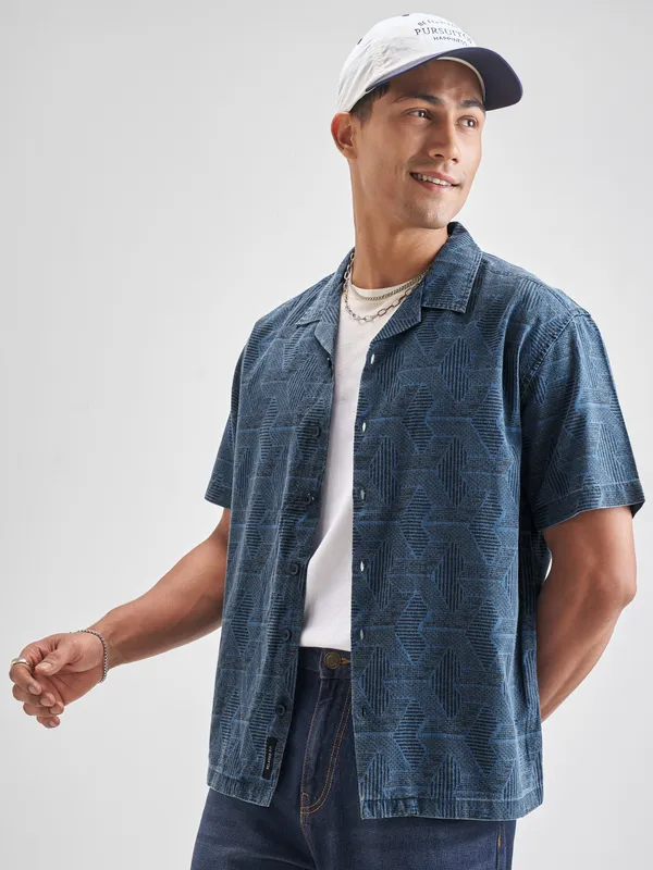 Locomotive Men Blue Printed Relaxed Fit Casual Shirt