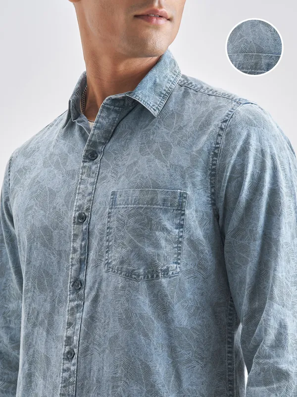 Locomotive Men Blue Self Design Slim Fit Casual Shirt