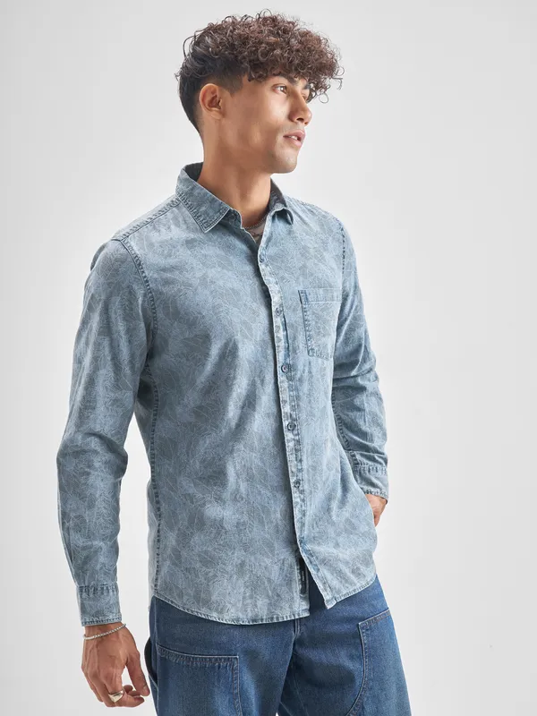 Locomotive Men Blue Self Design Slim Fit Casual Shirt