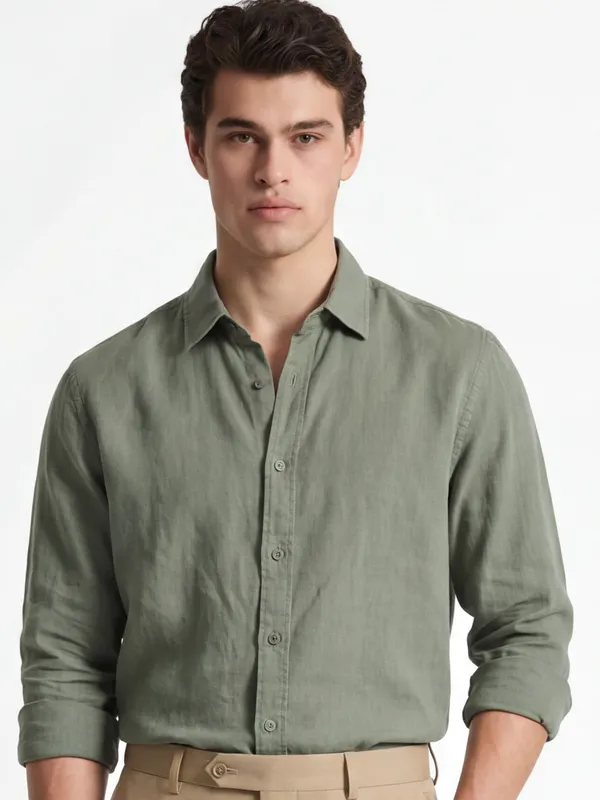 Locomotive Men Olive Solid Slim Fit Casual Shirt