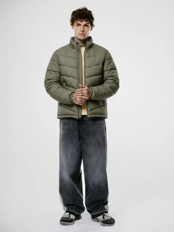 Purple By Highlander Men Olive Solid Puffer Jacket