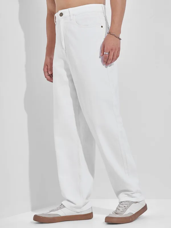 Purple By Highlander Men White Straight Fit Stretchable Jeans