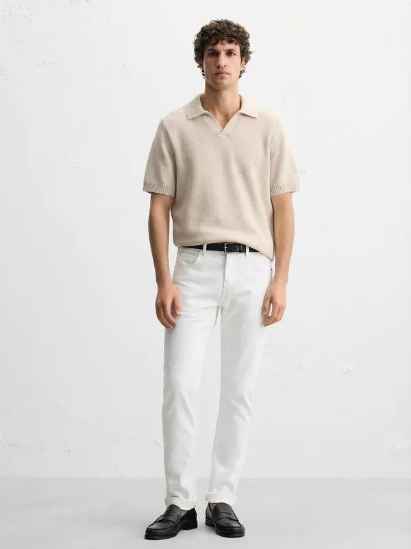 Purple By Highlander Men White Tapered Fit Stretchable Jeans