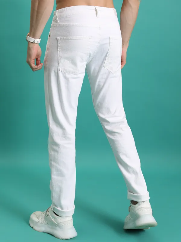Purple By Highlander Men White Tapered Fit Stretchable Jeans
