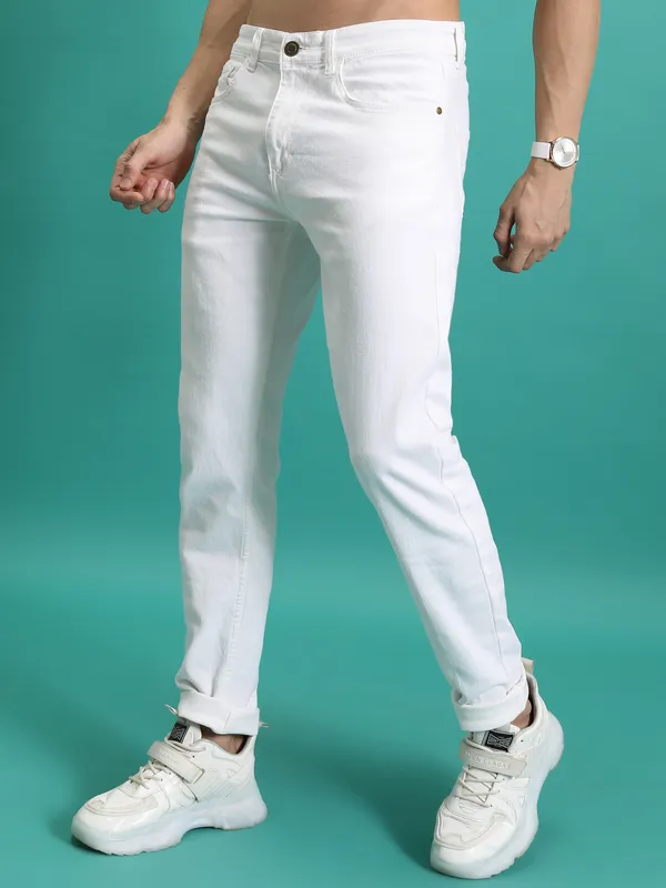 Purple By Highlander Men White Tapered Fit Stretchable Jeans