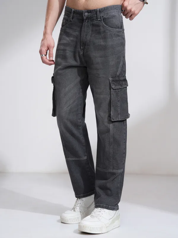 Men Straight Fit Jeans