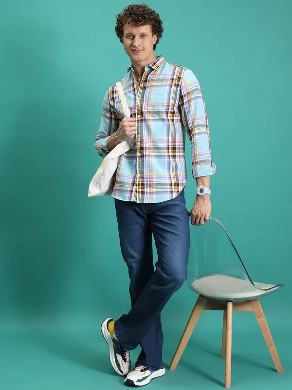 Purple By Highlander Men Blue Bootcut  Stretchable Jeans