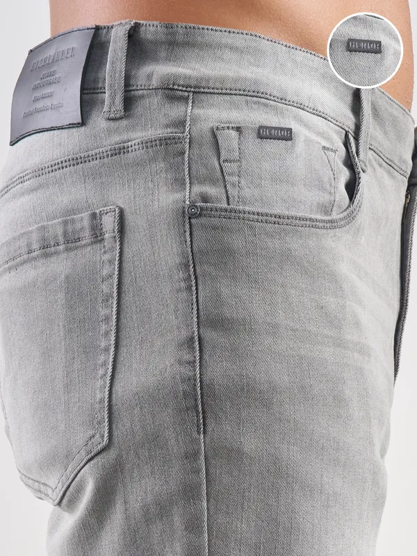 Purple By Highlander Men Grey Slim Fit Jeans