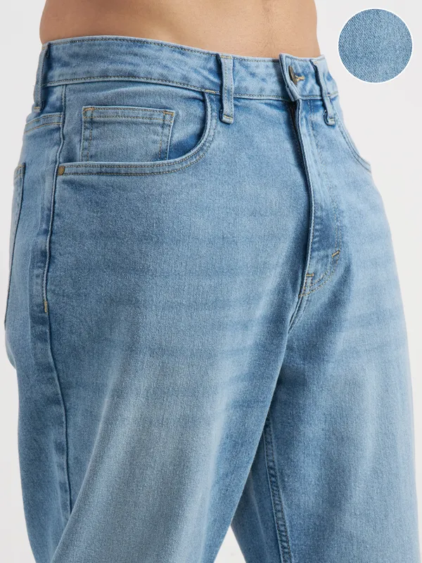 Men Straight Fit Jeans