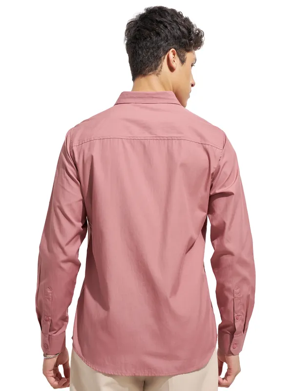 Purple By Highlander Men Pink Solid Regular Fit Casual Shirt