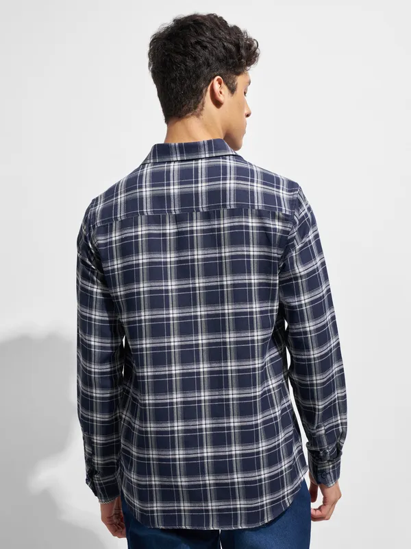 Purple By Highlander Men NavyChecked Slim Fit Casual Shirt