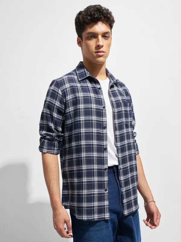 Purple By Highlander Men NavyChecked Slim Fit Casual Shirt