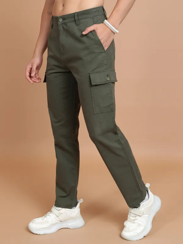 Purple By Highlander Men Olive Regular Fit Solid Cargo