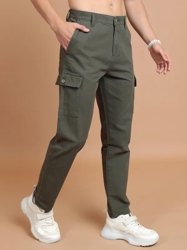 Purple By Highlander Men Olive Regular Fit Solid Cargo