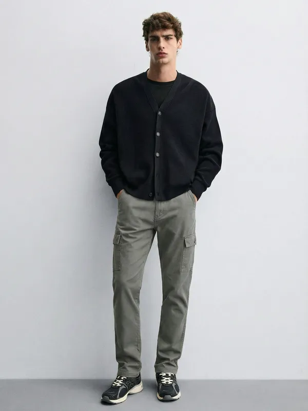 Purple By Highlander Men Grey Regular Fit Solid Cargo