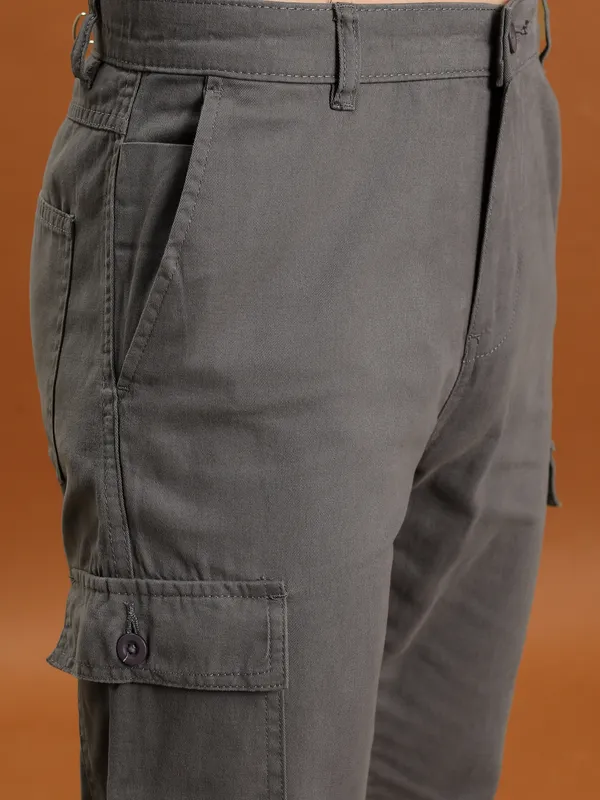 Purple By Highlander Men Grey Regular Fit Solid Cargo