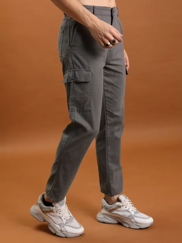 Purple By Highlander Men Grey Regular Fit Solid Cargo