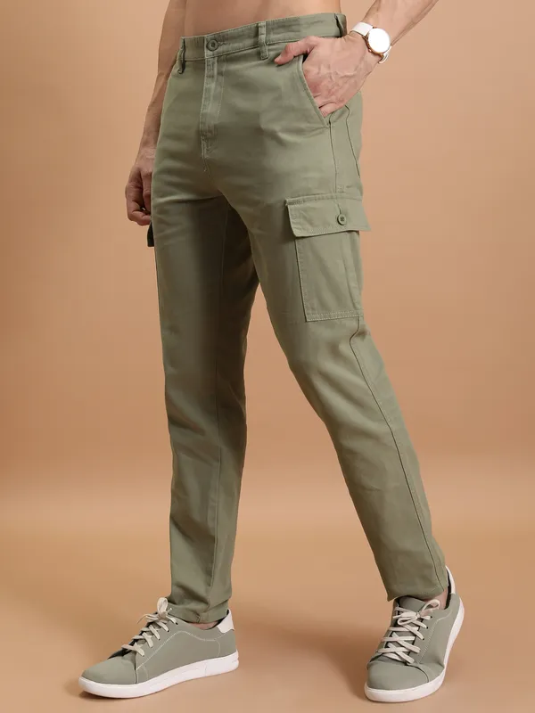Purple By Highlander Men Olive Regular Fit Solid Cargo
