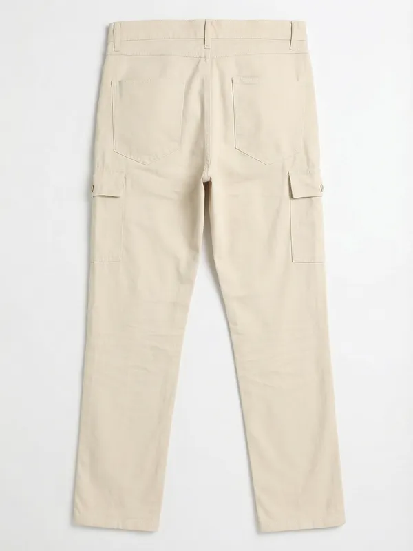 Purple By Highlander Men Beige Regular Fit Solid Cargo