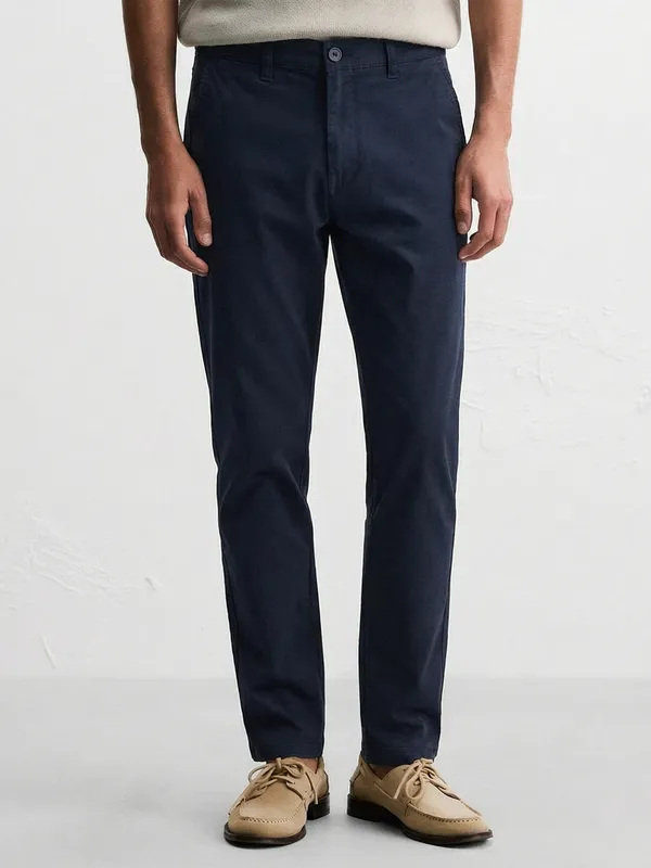 Purple By Highlander Men Navy Blue Tapered Fit Solid Chinos
