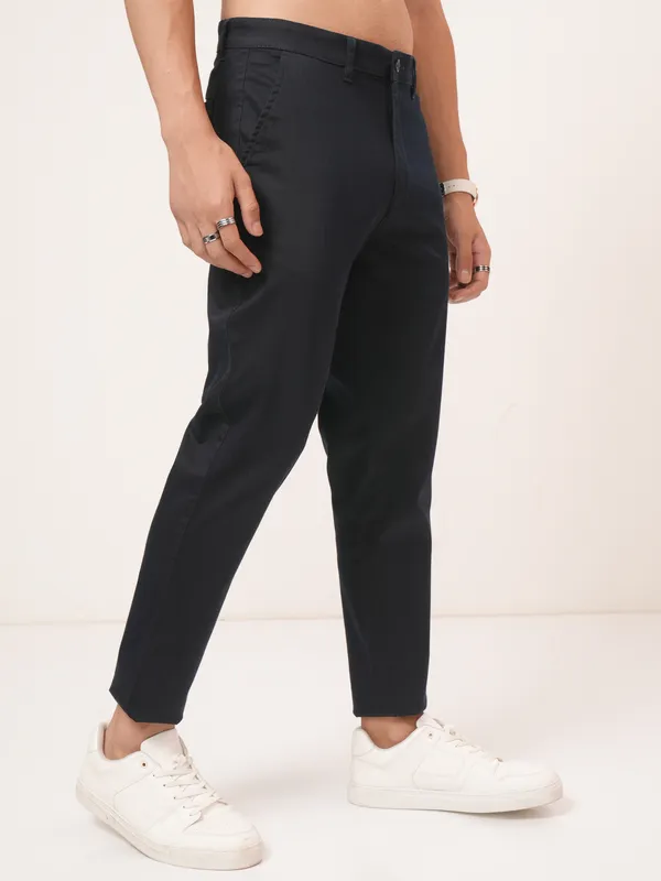 Purple By Highlander Men Navy Blue Tapered Fit Solid Chinos