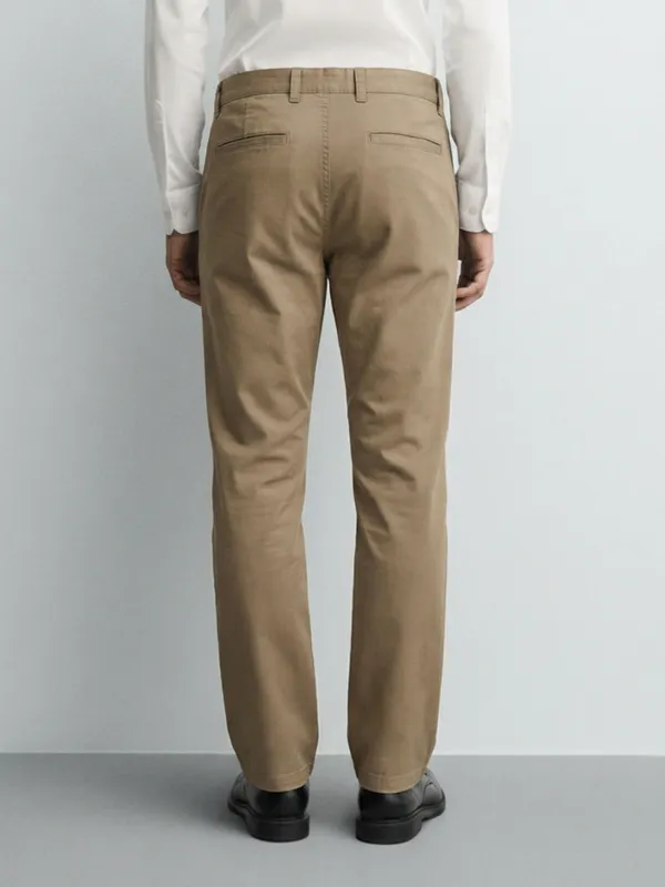 Purple By Highlander Men Brown Tapered Fit Solid Chinos