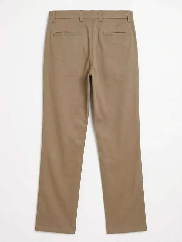 Purple By Highlander Men Brown Tapered Fit Solid Chinos