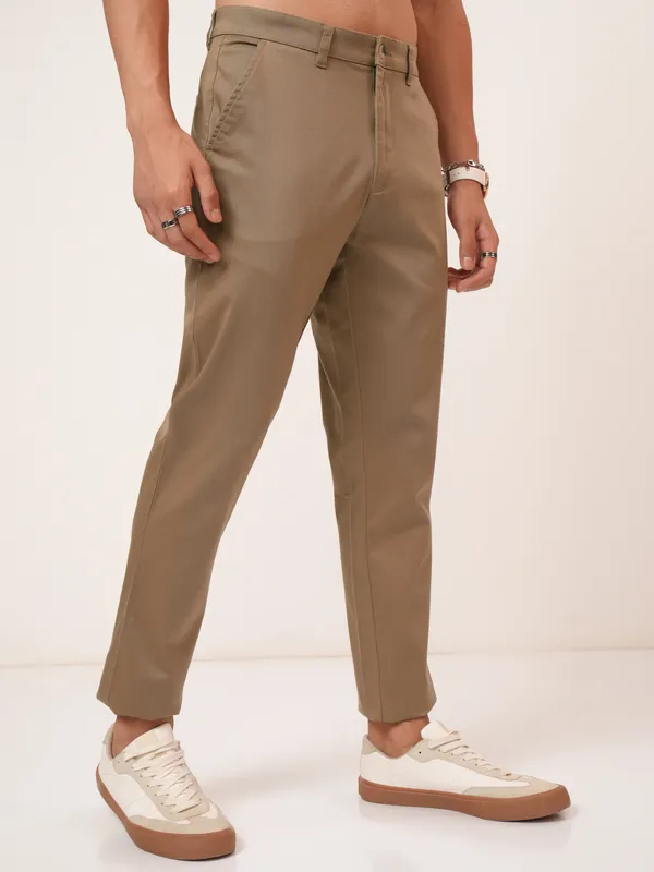 Purple By Highlander Men Brown Tapered Fit Solid Chinos