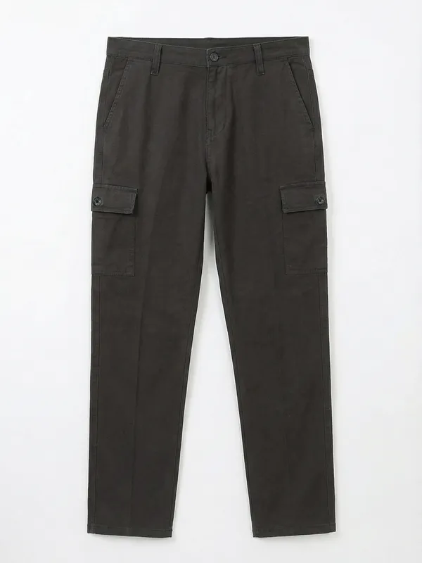 Purple By Highlander Men Grey Regular Fit Solid Cargo