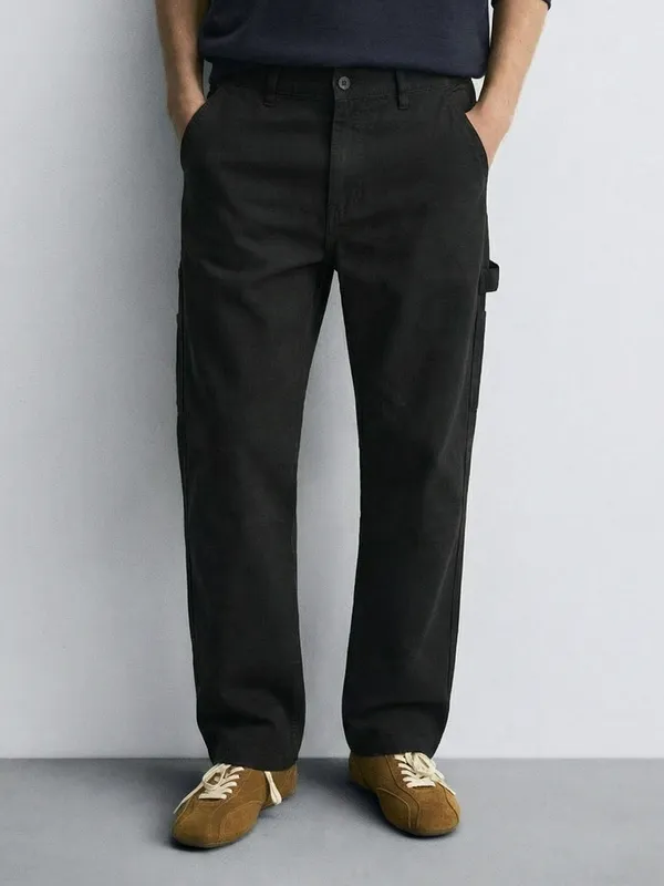 Purple By Highlander Men Black Straight Fit Solid Cargo