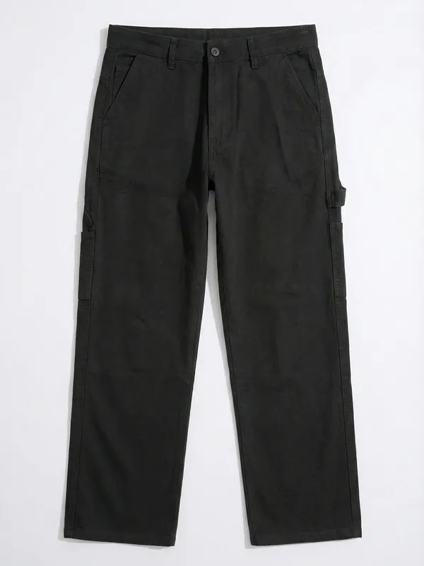 Purple By Highlander Men Black Straight Fit Solid Cargo