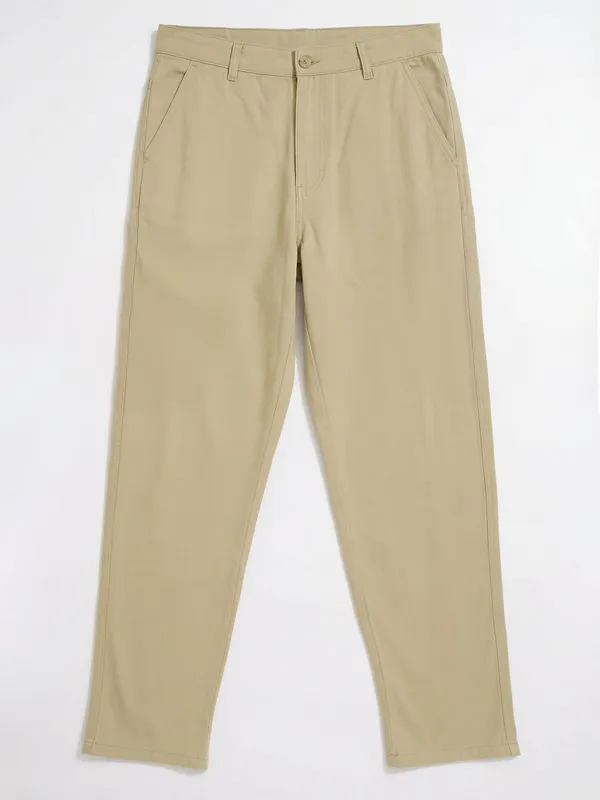 Purple By Highlander Men Beige Straight Fit Solid Cargo