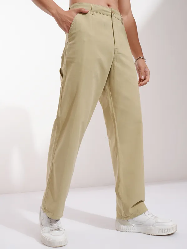 Purple By Highlander Men Beige Straight Fit Solid Cargo