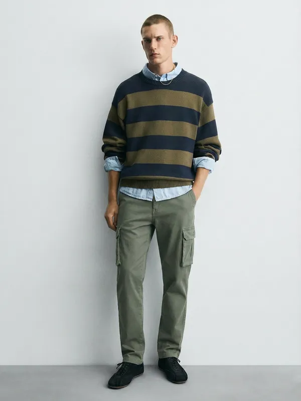 Purple By Highlander Men Green Regular Fit Solid Cargo