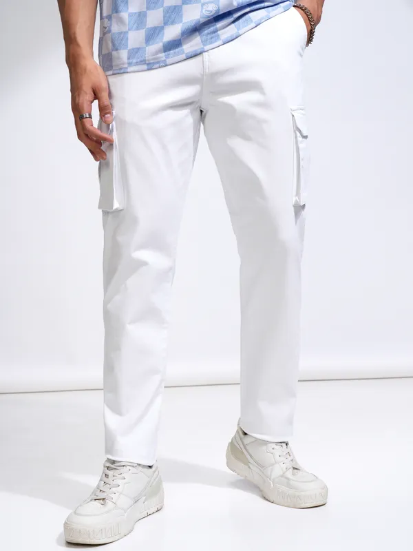 Highlander Men White Straight Fit Solid Cargos