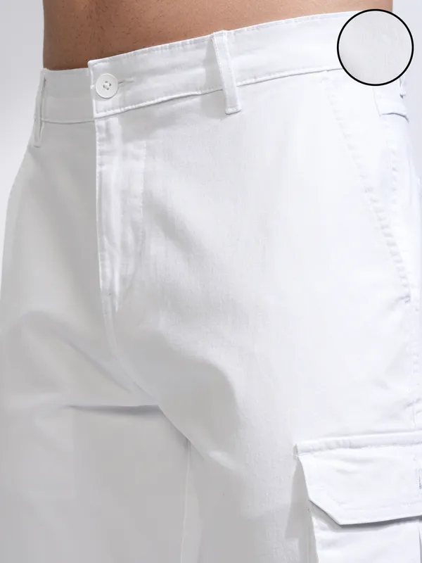 Highlander Men White Straight Fit Solid Cargos