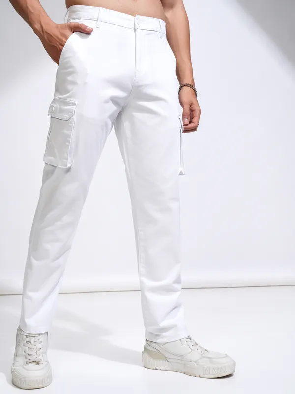 Highlander Men White Straight Fit Solid Cargos