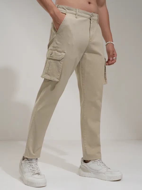 Highlander Men Grey Regular Fit Solid Chinos