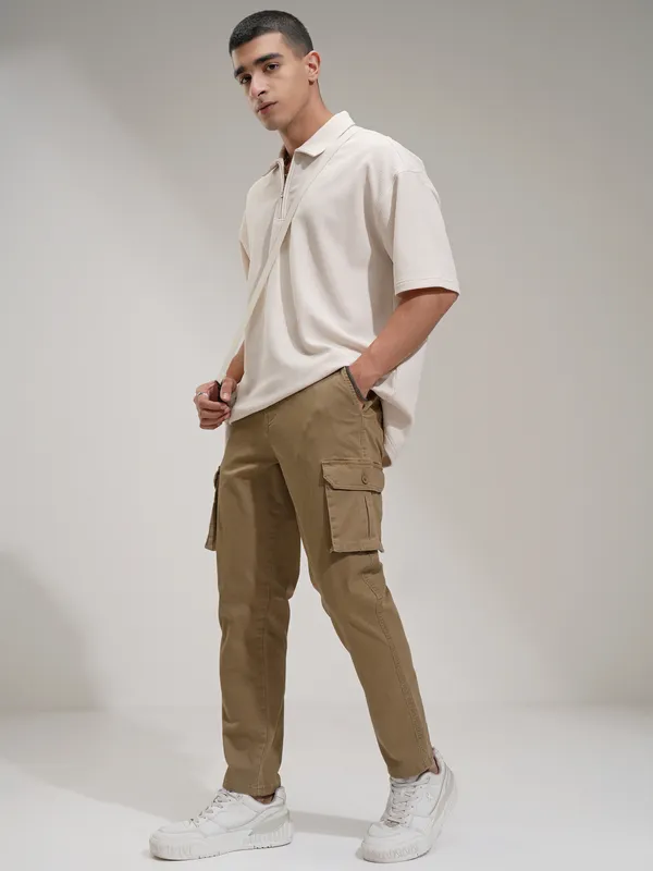 Highlander Men Brown Regular Fit Solid Chinos