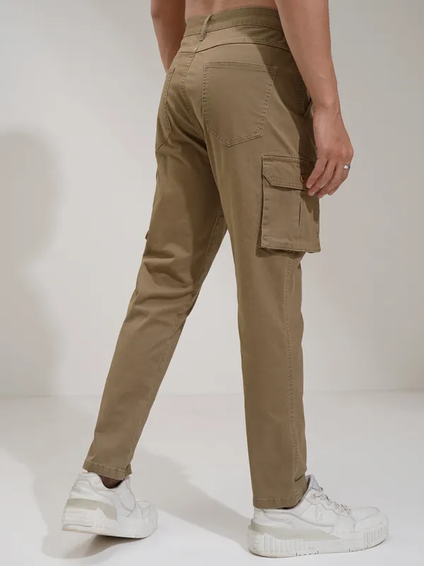 Highlander Men Brown Regular Fit Solid Chinos