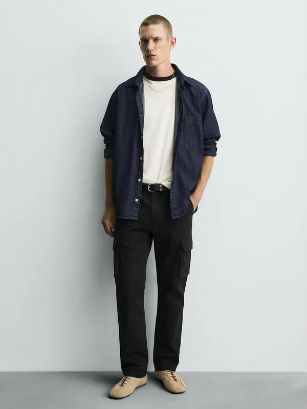 Purple By Highlander Men Black Straight Fit Solid Cargo