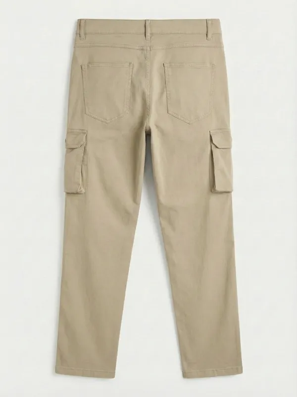 Purple By Highlander Men Khaki Tapered Fit Solid Cargo