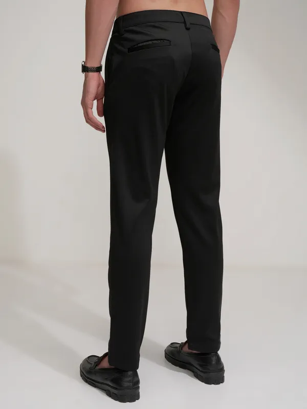 Purple By Highlander Men Black Regular Fit Solid Chinos