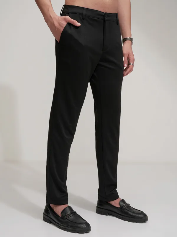 Purple By Highlander Men Black Regular Fit Solid Chinos