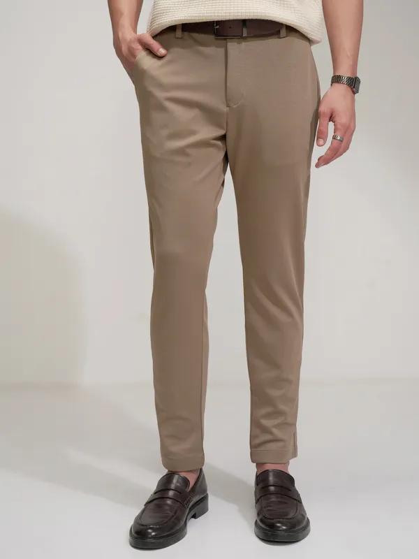 Highlander Men Khaki Regular Fit Solid Chinos