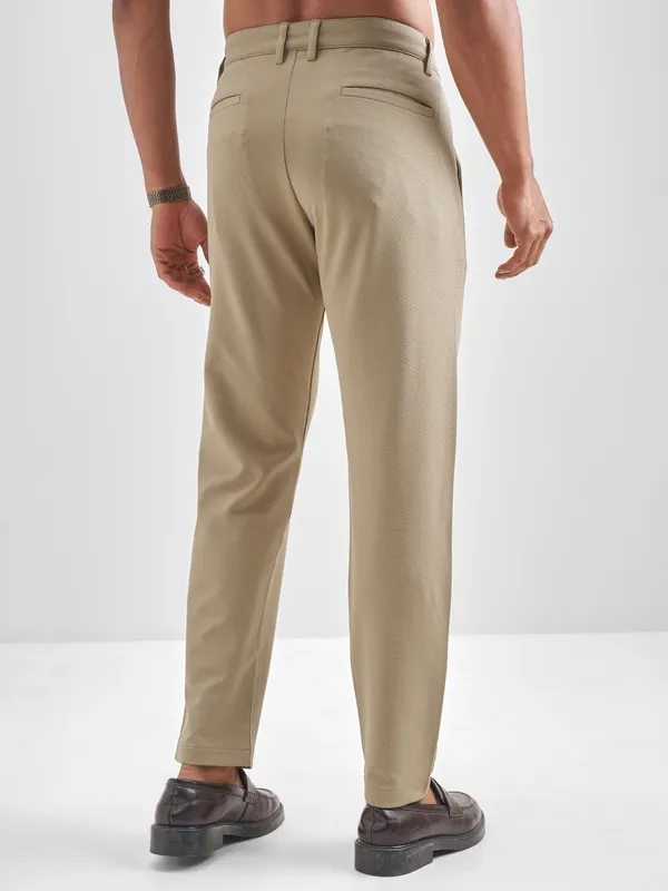 Purple By Highlander Men Beige Slim Fit Solid Chinos