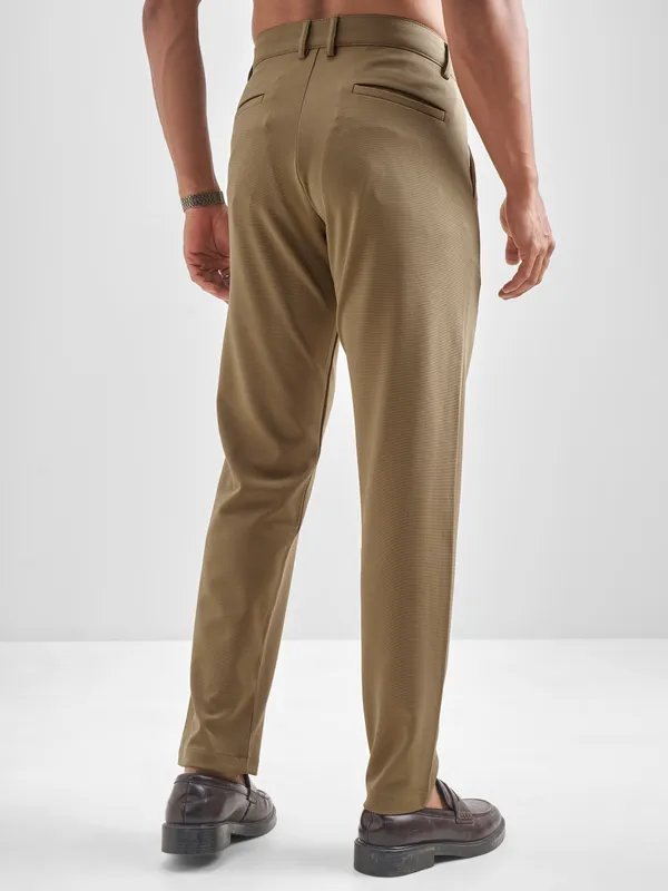 Purple By Highlander Men Brown Slim Fit Solid Chinos