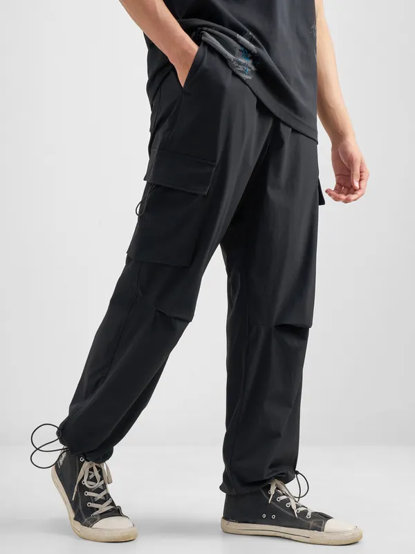 Purple By Highlander Men Black Baggy Fit Solid Cargos