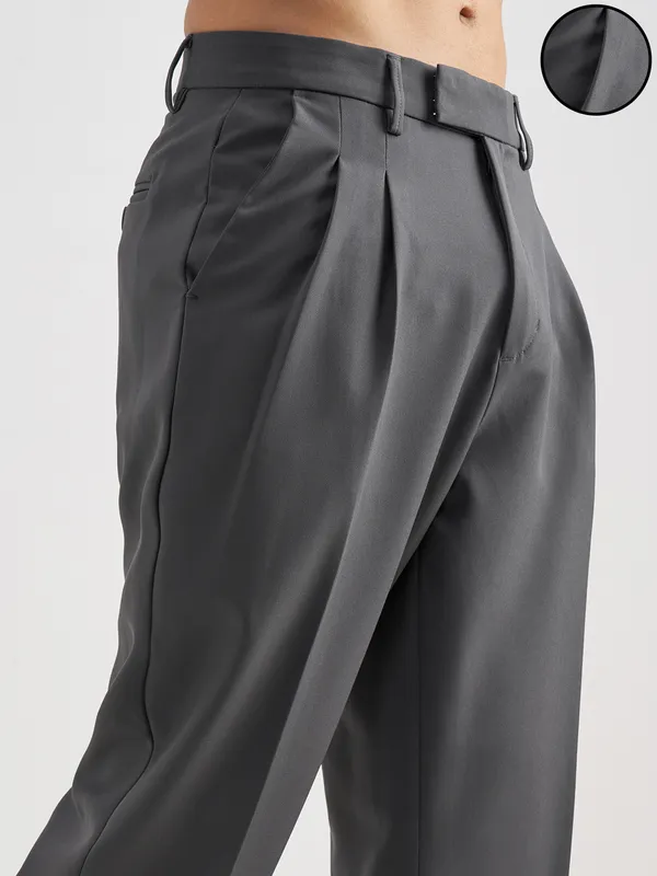 Purple By Highlander Men Grey Tapered Fit Solid Formal Trouser